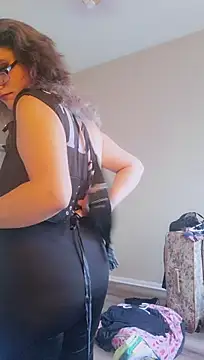 MamaB88 - Get this baddie chained up if you dare