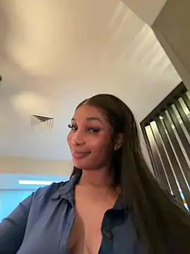 ___Nessa - Rub hard clit,moan&squirt public