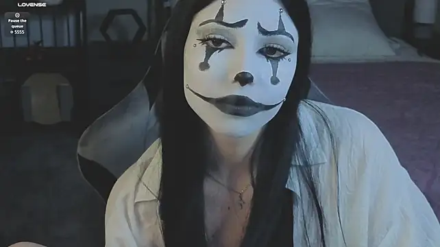 Krisss_Kiss54 - Ass tease!!