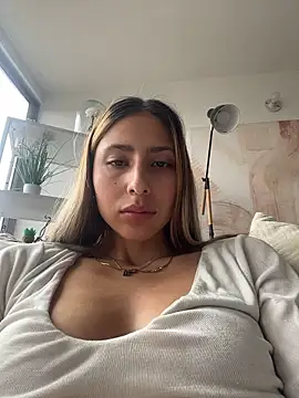 Ameellie - TOPLESS+LASTTIP WIN 3 min control toy