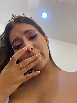 Valeria-escobar - FINGERING PUSSY + TOPLES IN PUBLIC💦🔥