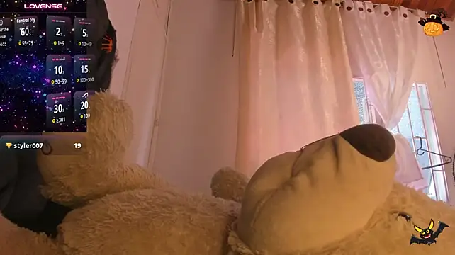 Madiison_0 - 🍑Doggy one finger inside 🍆👈