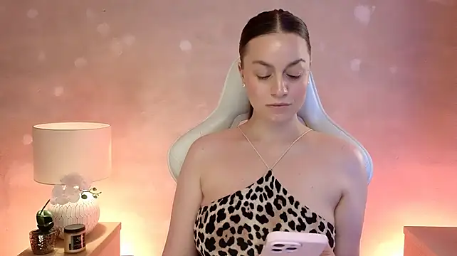MilaFleur - Tip 399 TK ->Unreleased Mystery Video 🎀