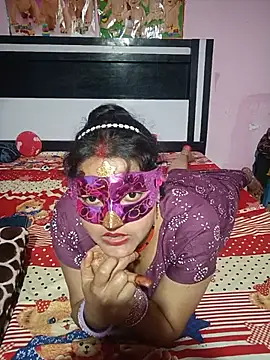 Kdamini - Remove saree