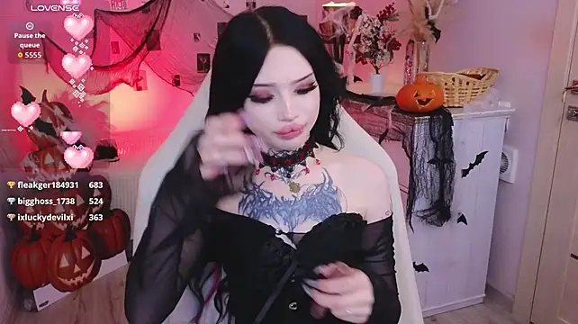 Emma_Kirks