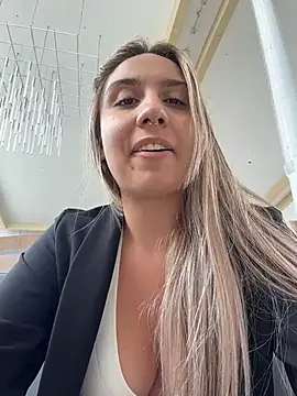 Sarah_honey__ - wet me and make me moan very loudly