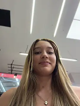AnaCooper - Let me see your pretty tits