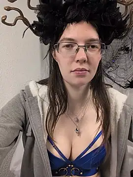 MrsCrazy18 - 🍆Dildo Handjob