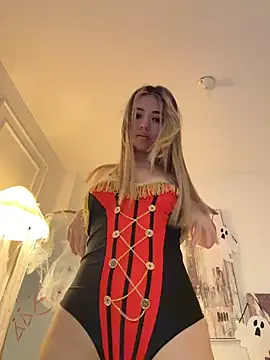 HoneyMollyX - FINGERING ASS RIDING COCK
