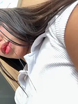 Sofi-jimenez - FUCK MY PUSSY WITH DILDO UNDERTABLE🔥💦