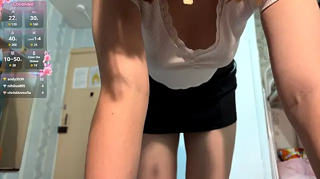 AmmyHolly - flash boobs