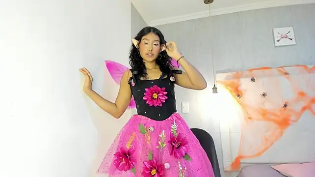 Honneysweet06 - Striptease for you!!!