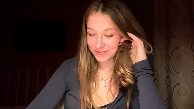 VaelZira - Show my panty straps🥰🥰