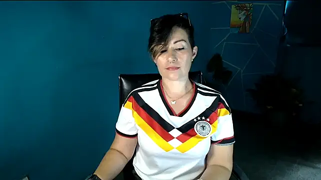 Sunny-Gaby - make me squirt