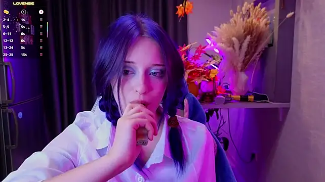 Hisoka_akerley - Uncut my boobies 🎃🎃🎃