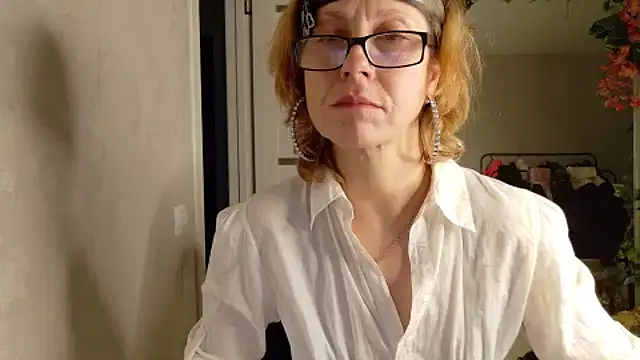 LioraWeiss - Take off your bra