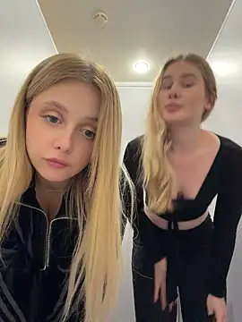 SiaLater - show boobs behind REAL taxi🚕DRIVER
