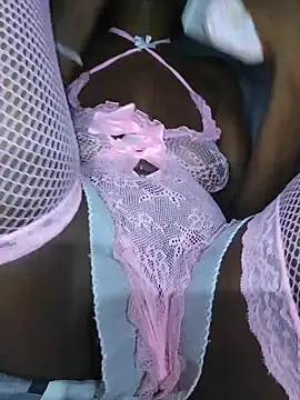 Honeybeespecial - Go bath at the beach & flash pussy😘😘