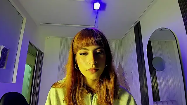 IsadoraBlake - Naked - streaptease 🔥