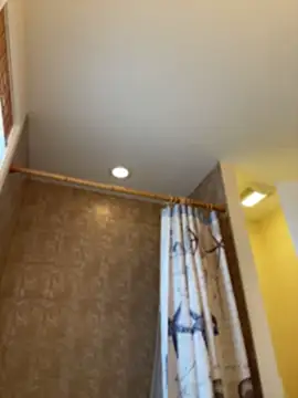 Ambrrr - Shower fuck