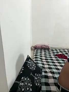 Aisha_Veer