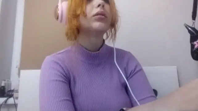 RedieChloe - i’ll read your tarot cards