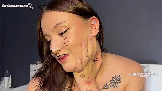 Elegant_curves - Suck dildo deep and sloopy