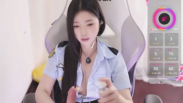Kitty_baby77 - 完成任务 脱内衣揉胸