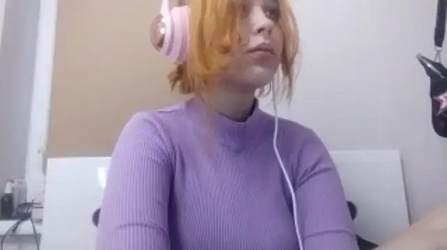RedieChloe - i’ll read your tarot cards