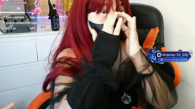 Ur_Lily - Shower with me on TKS (Monday Night)