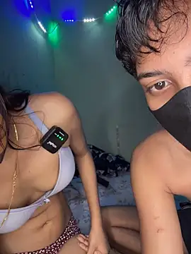 Slim_craving - Show pussy in public