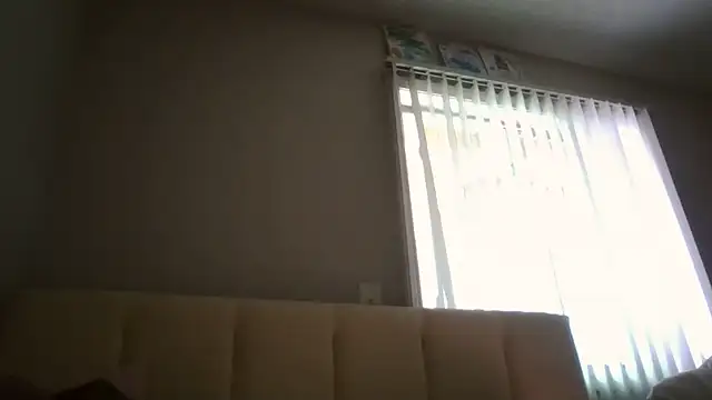 Madzbailey - Two toy squirt show