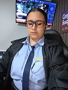Cute_Penelope - off panties+fingers in pussy at work🤫sh