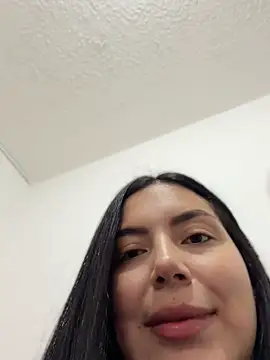 Cami_olarte - flash boobs