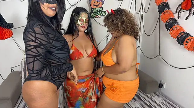 Oneki_Daffy - bottel in pussy