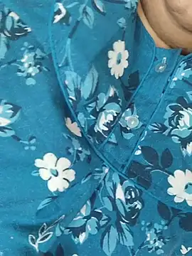 Surbhiofficial - Outdoor windoi nude