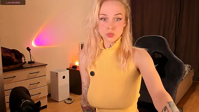 Polusladkoye - sucking nipples💦