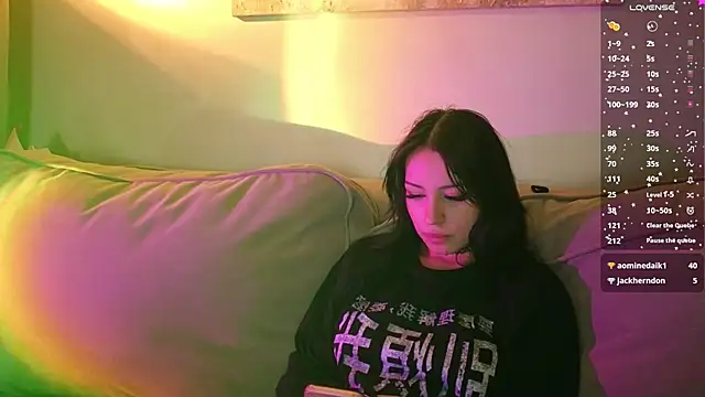 Meowwave - flash boobs