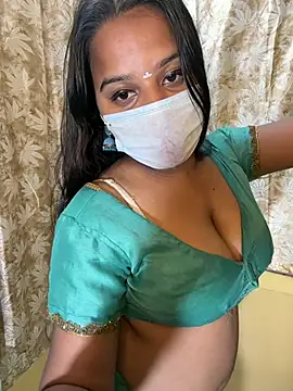 Bangalore_Chennai_Couple - Boobs show