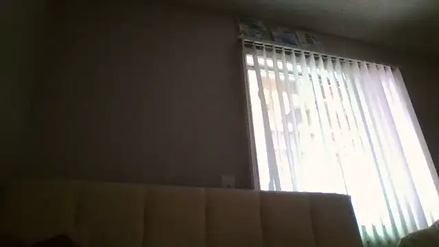 Madzbailey - Two toy squirt show