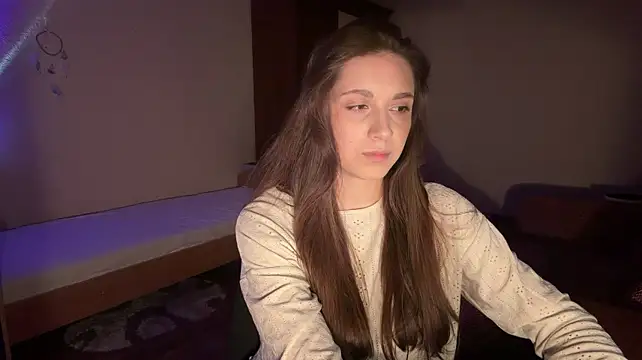 CortneyMontaluo - Lift my top show and touch my waist