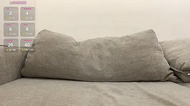 Luna_Nocturne - tease u with my braaa