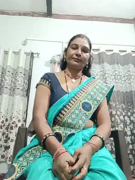 YOURFIVAA - Show tits 🥰🫣🍑