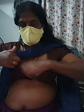 Sindhu_tamil00 - Boobs oil massage