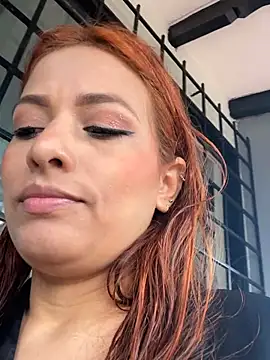 VictoriaFerro - Deep cameltoe + Topless