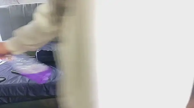 Angeles_azul - show titis + Rub nipples + spankX10