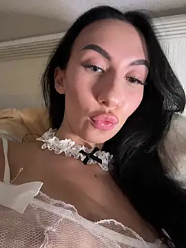 YourfavNicole - suck finger + show titts
