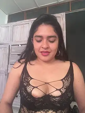 EmilyNoir1 - spit play on the tits