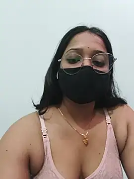 Monika_767 - Pussy oil