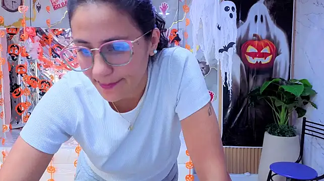 Majo_tf - Cameltoe + Flash Pussy